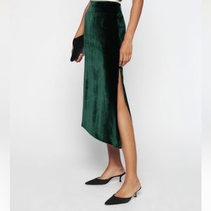 NWT Reformation Baylee Velvet Midi Skirt